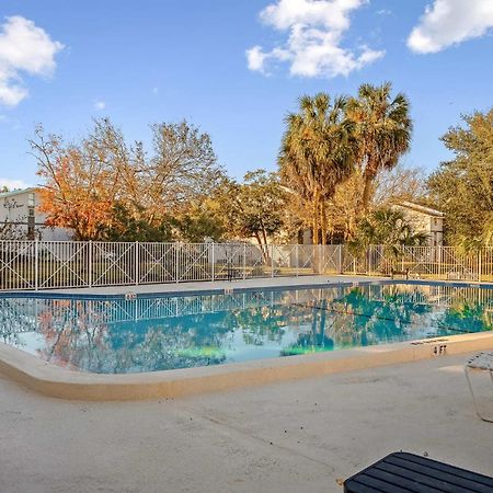 Sanctuary Gainesville Bright 2 Bedroom King Condo Exteriör bild