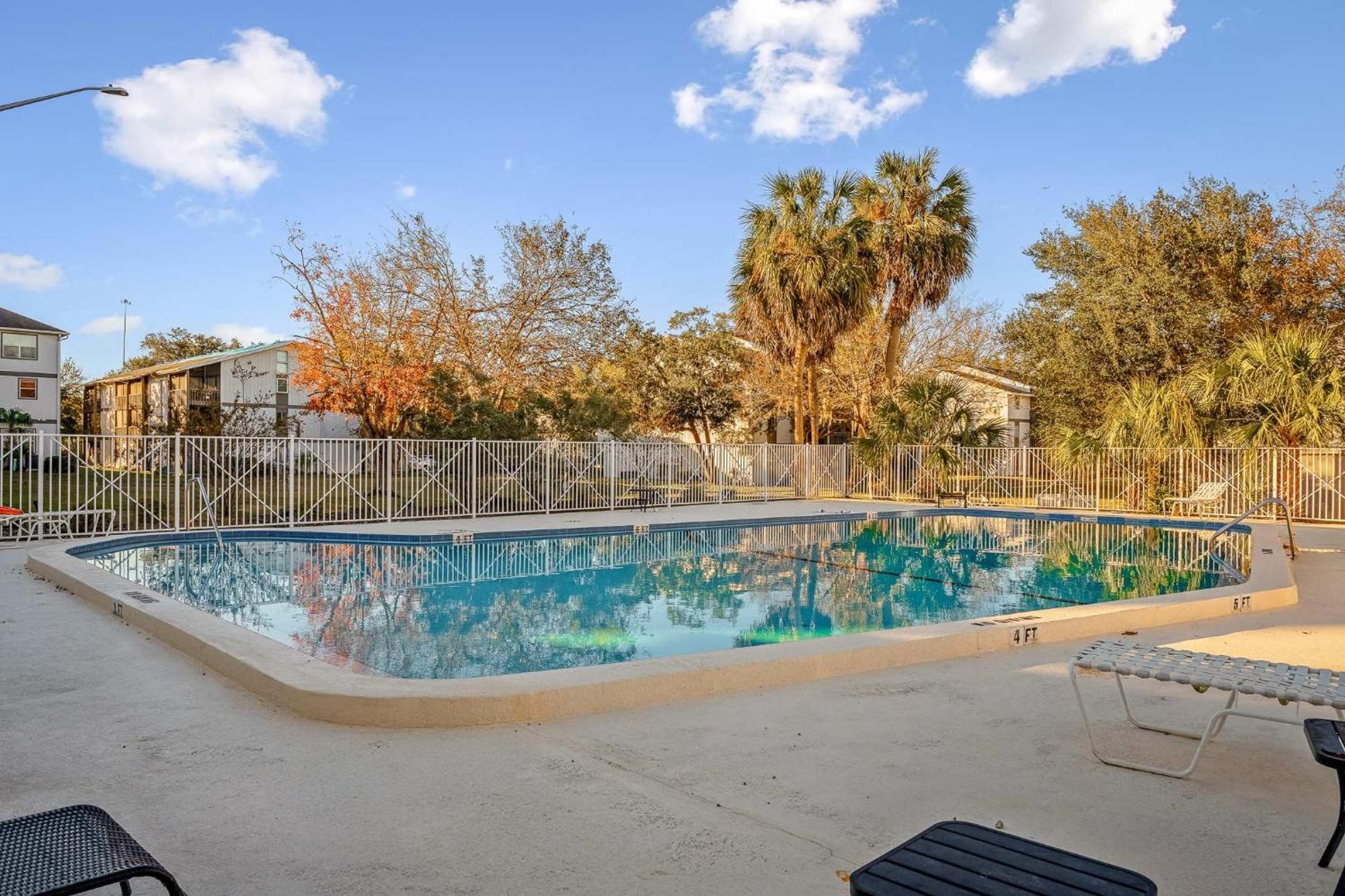 Sanctuary Gainesville Bright 2 Bedroom King Condo Exteriör bild